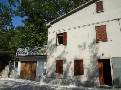 01-2012131847084-cover.jpg